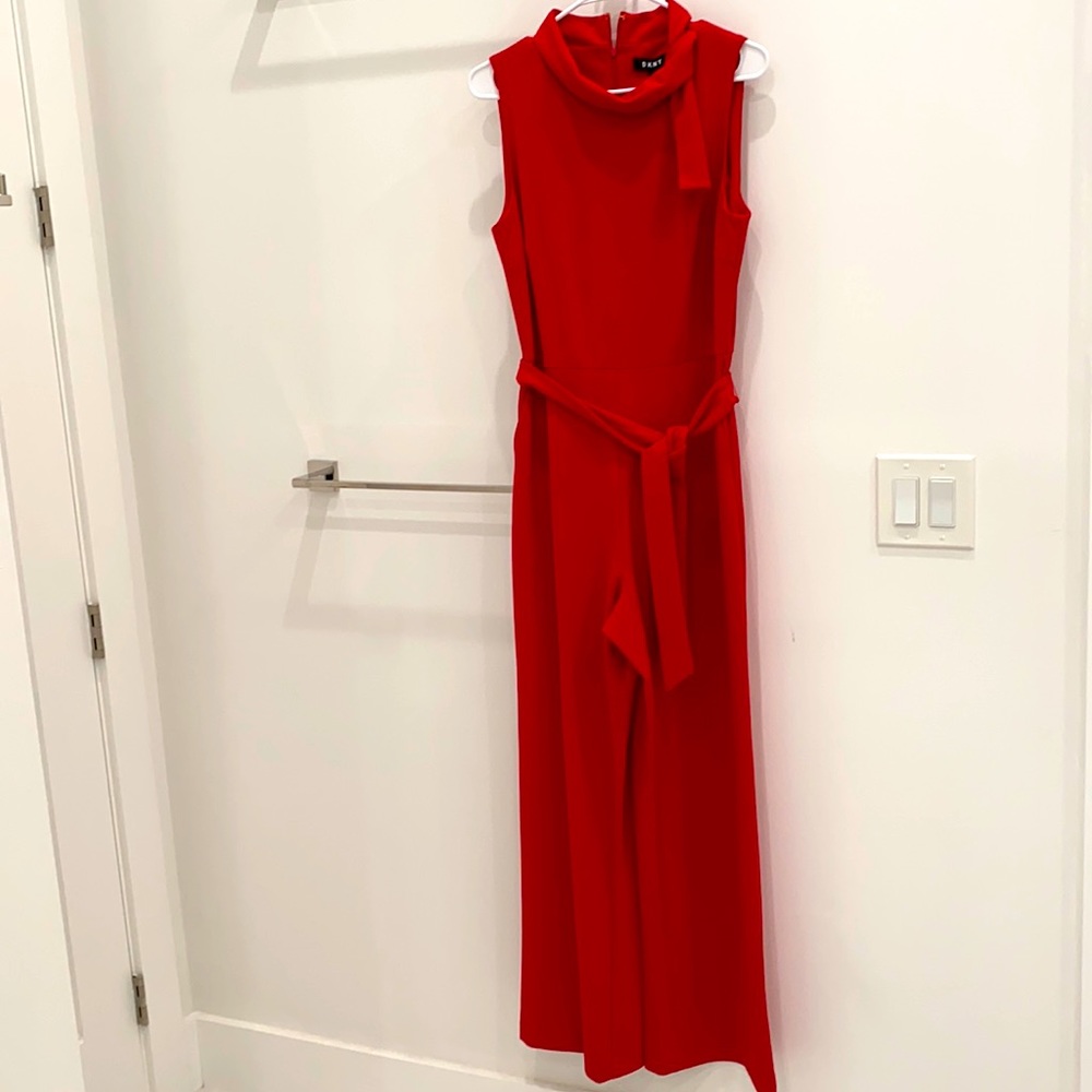 Womens jumper. New with tag